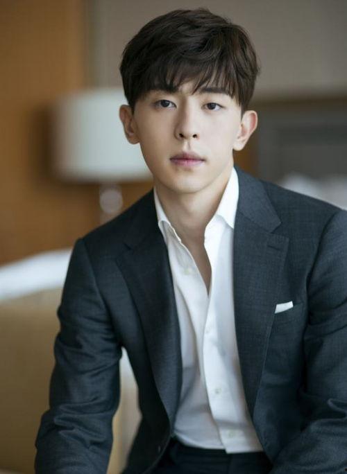 圈内人爆料国旻,圈内人揭秘甜蜜幕后故事 第2张 圈内人爆料国旻,圈内人揭秘甜蜜幕后故事 第2张